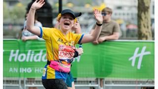 Runner in a yellow vest